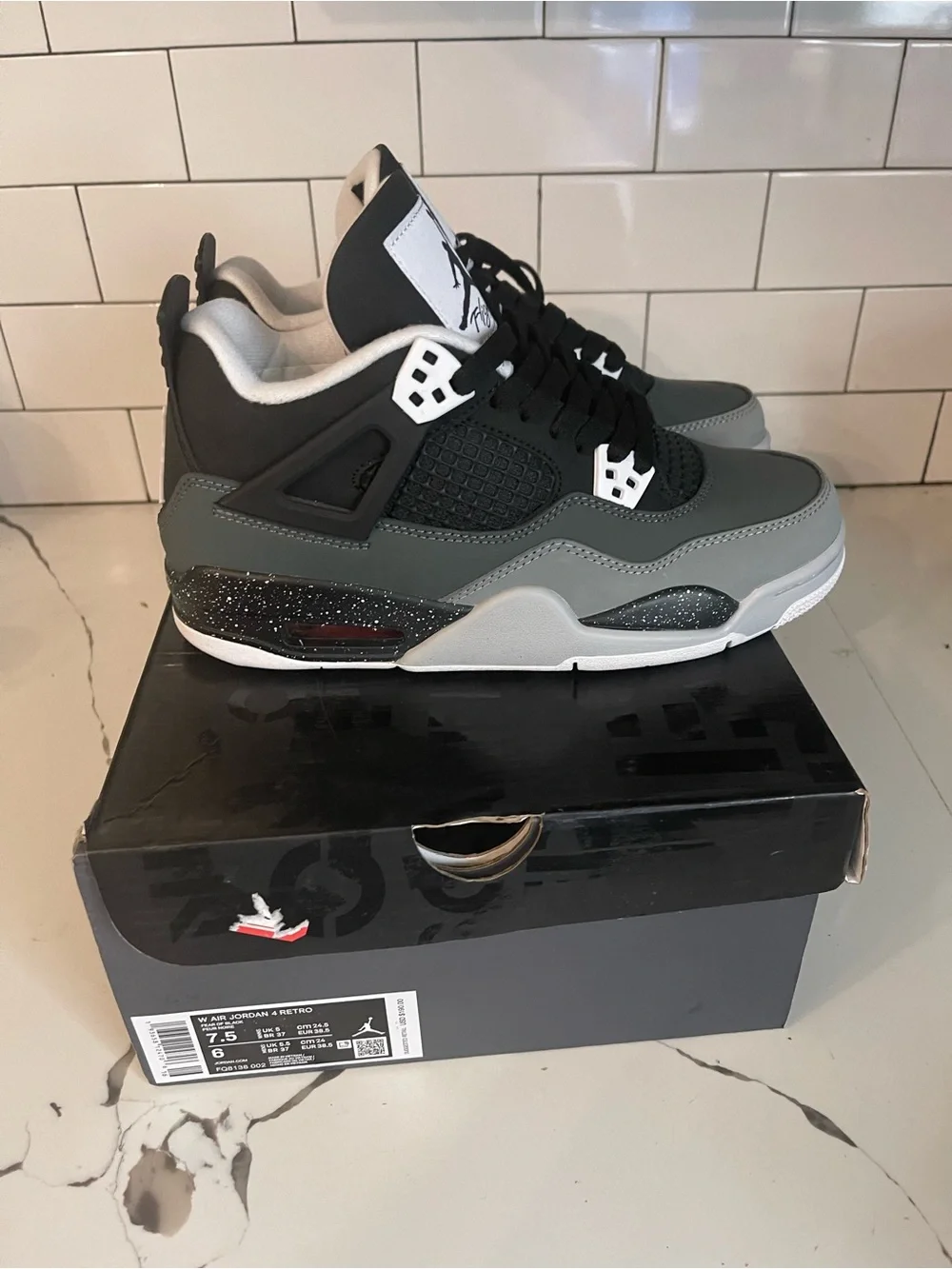 Mens Retro 4 Fear Size 6.